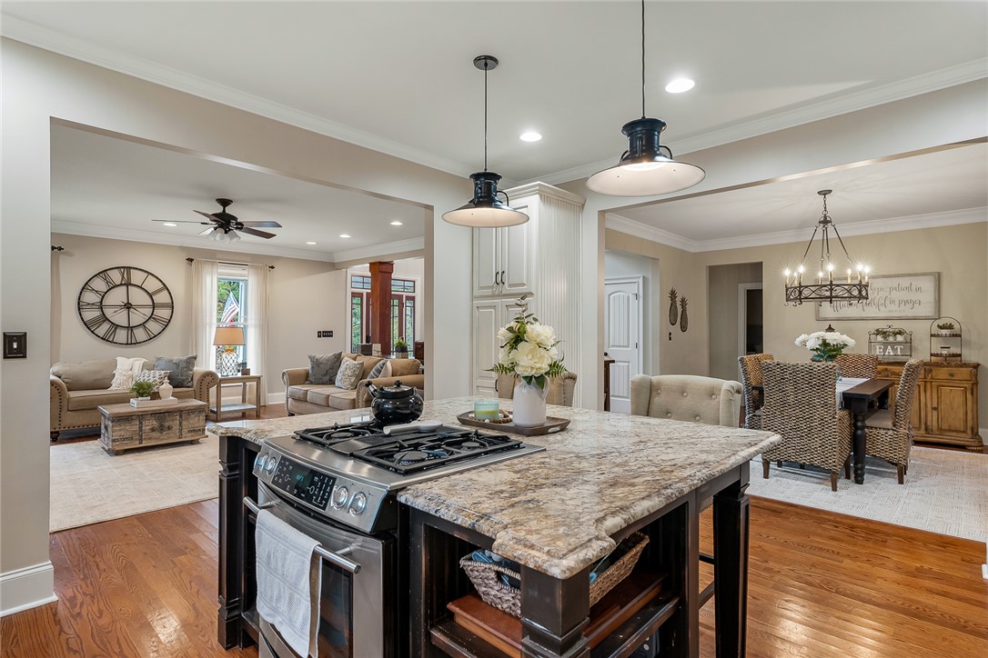 703 Lightwind Court Seneca, SC 29672 - Photo 13 of 50 Gallery Image 13