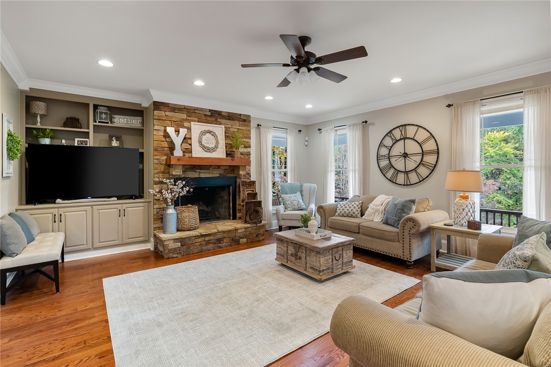 703 Lightwind Court Seneca, SC 29672 - Photo 6 of 50 Gallery Image 6