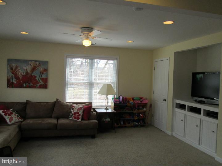 1103 Church Road Hatfield, PA 19440 - Photo 4 of 25 Family Room