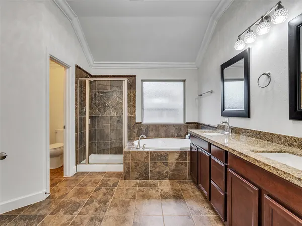 $525,000 | 2109 Noblewood Court, League City, TX 77573