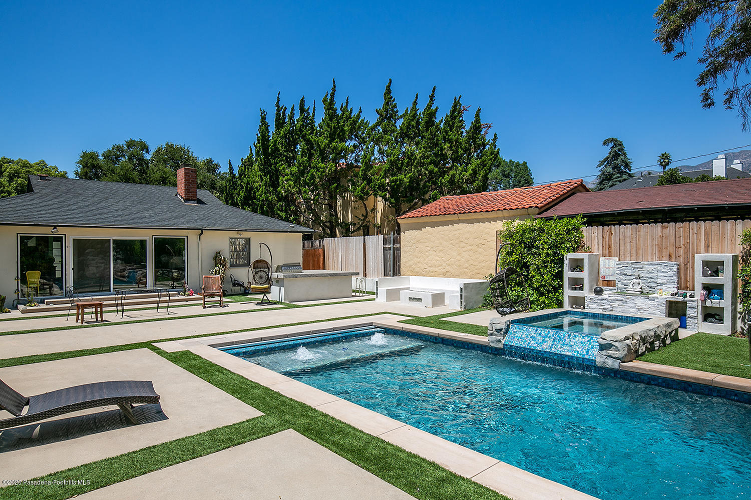 4384 Beulah Drive La Canada Flintridge, CA 91011 - Photo 13 of 15 4384 Beulah Dr 013-mls