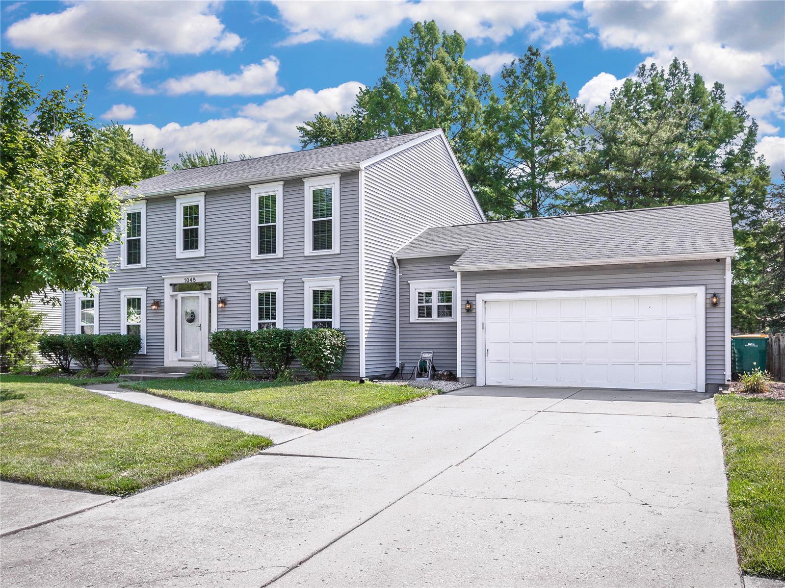 1045 Woods Way O'Fallon, IL 62269 - Photo 1 of 46