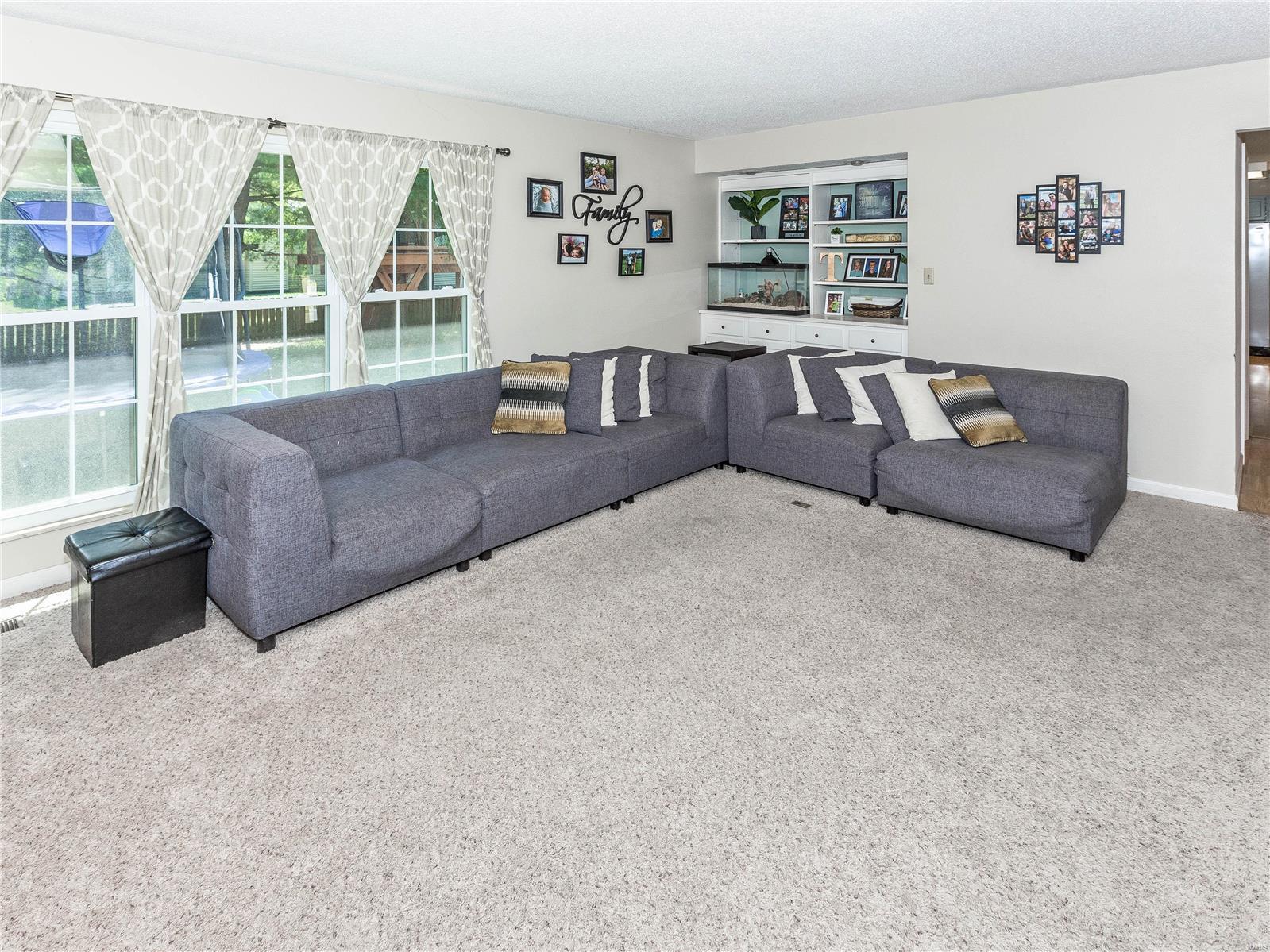 1045 Woods Way O'Fallon, IL 62269 - Photo 6 of 46