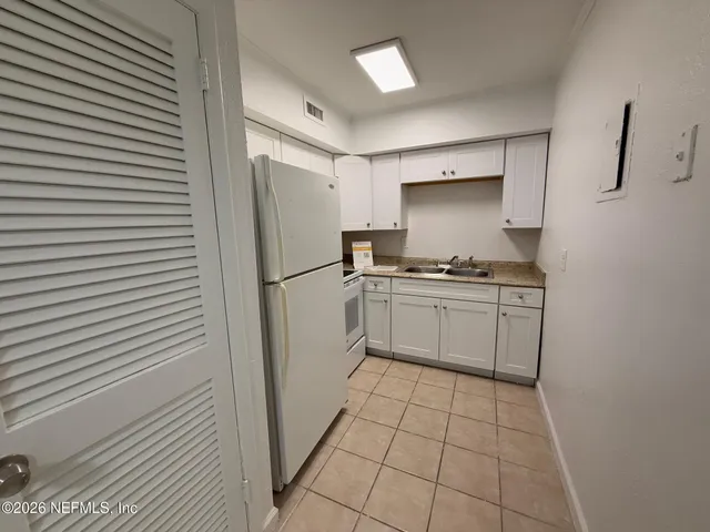 $850 | 1318 Sydney Place, Unit 3, Jacksonville, FL 32205
