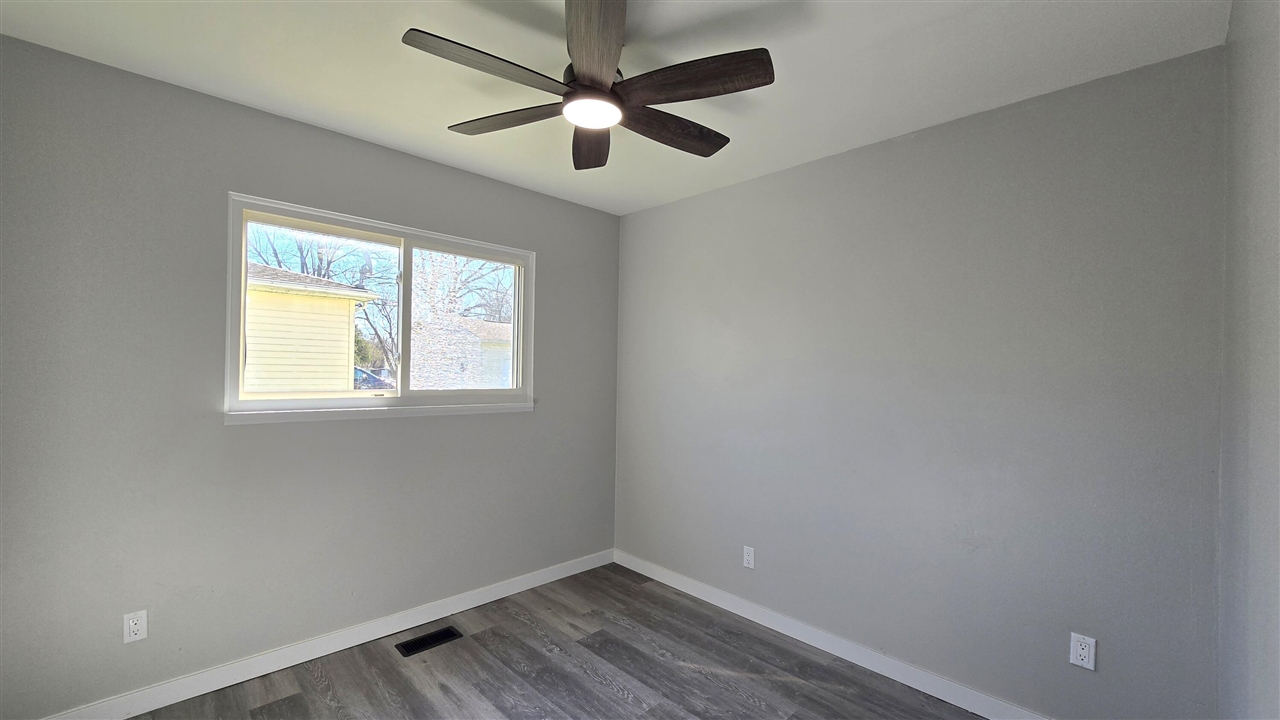 3109 Risdale Avenue Lansing, MI 48911 - Photo 21 of 31