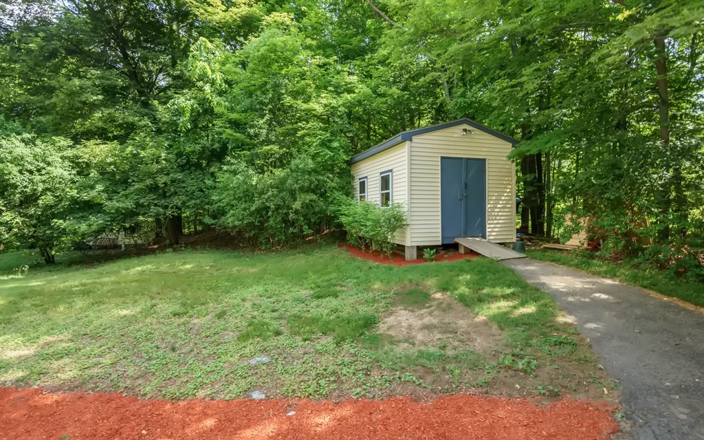 49 Webb Street Middleton, MA 01949 - Photo 7 of 23 Gallery Image 7