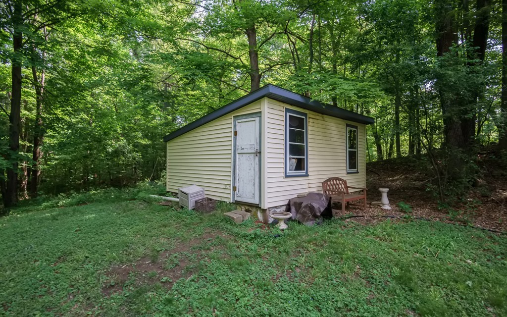 49 Webb Street Middleton, MA 01949 - Photo 8 of 23 Gallery Image 8