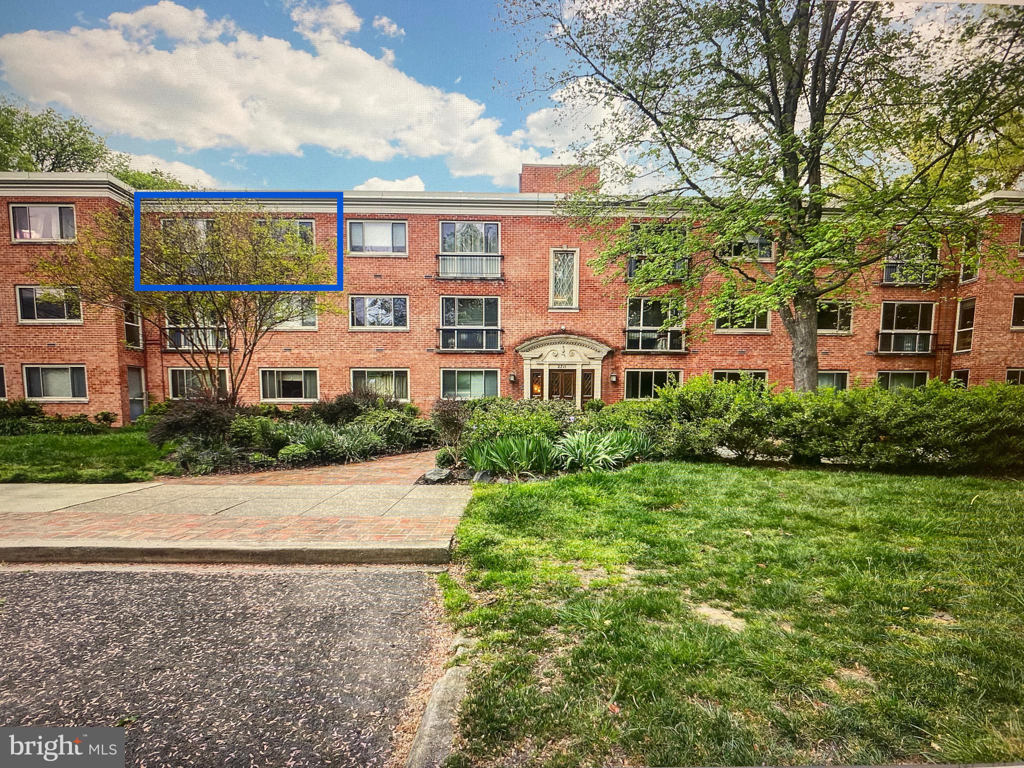 2711 Ordway Street Northwest, Unit 302 Washington, DC 20008 - Photo 3 of 47