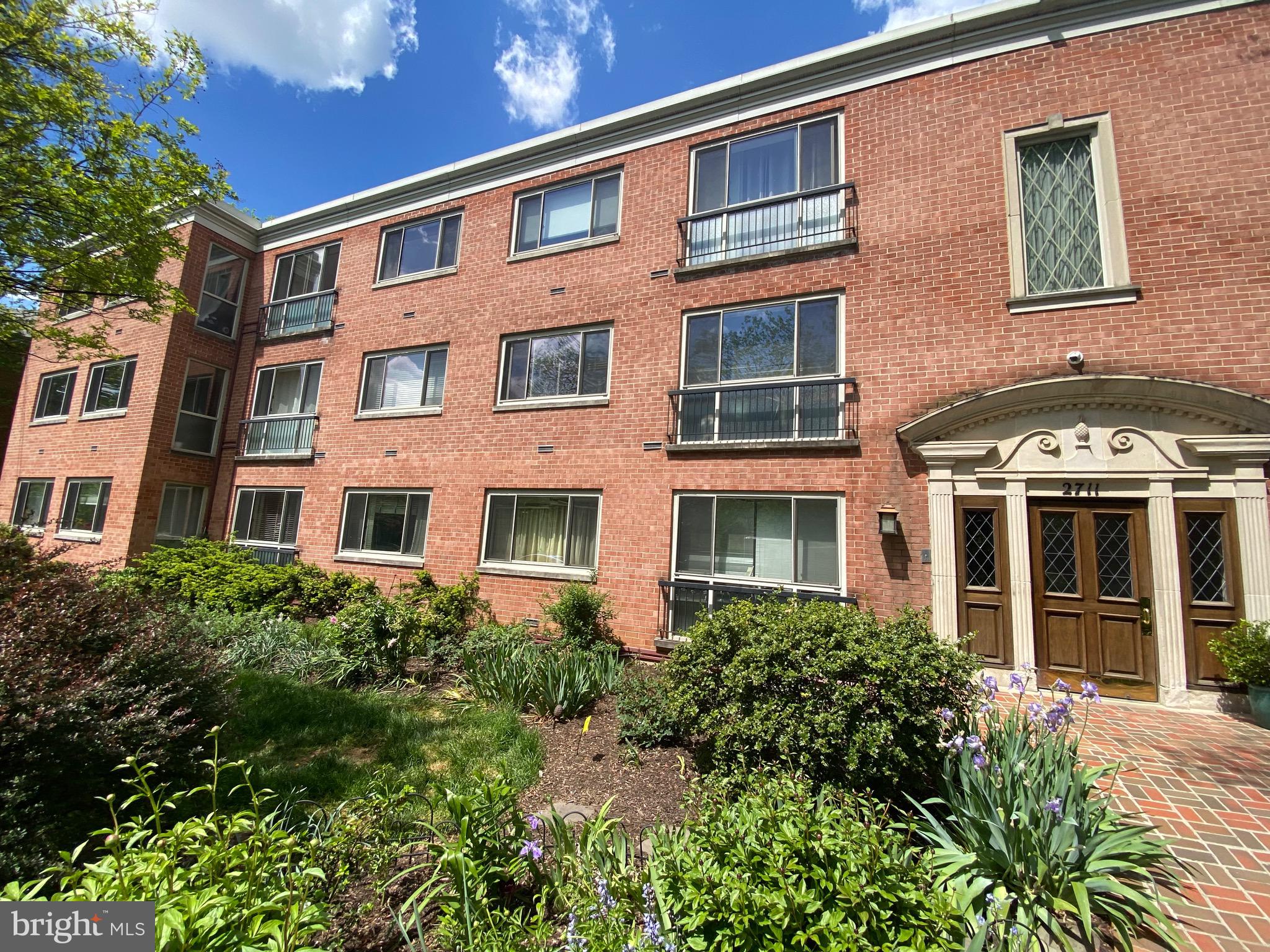 2711 Ordway Street Northwest, Unit 302 Washington, DC 20008 - Photo 33 of 47