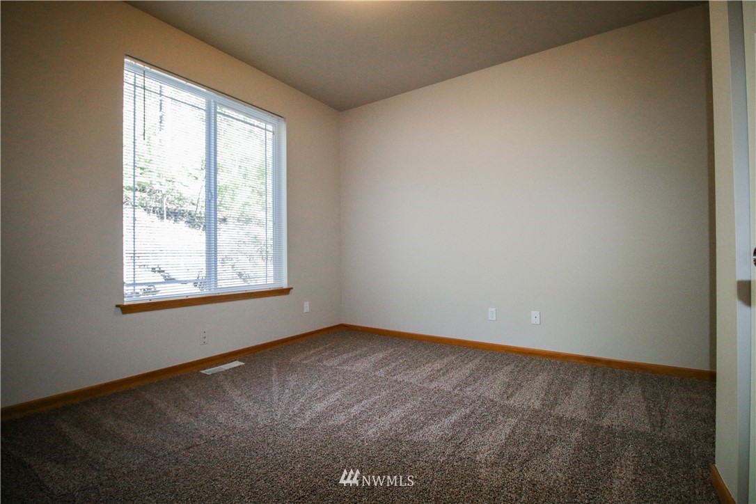210 Wilson Road Northwest Olympia, WA 98502 - Photo 14 of 24 Gallery Image 14