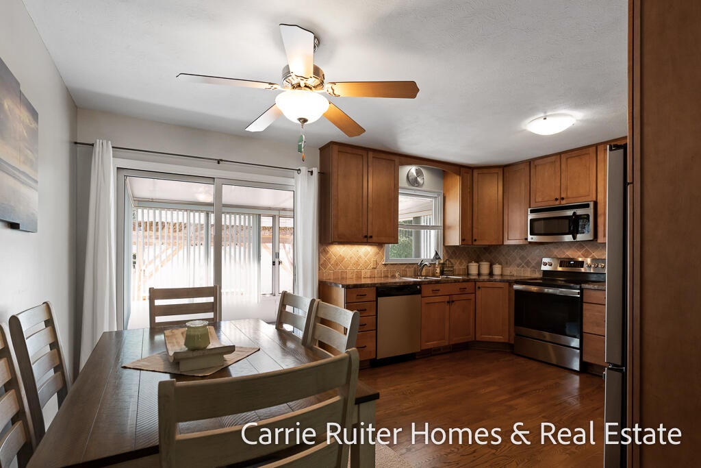 17232 West Spring Lake Road Spring Lake, MI 49456 - Photo 12 of 42 Gallery Image 12