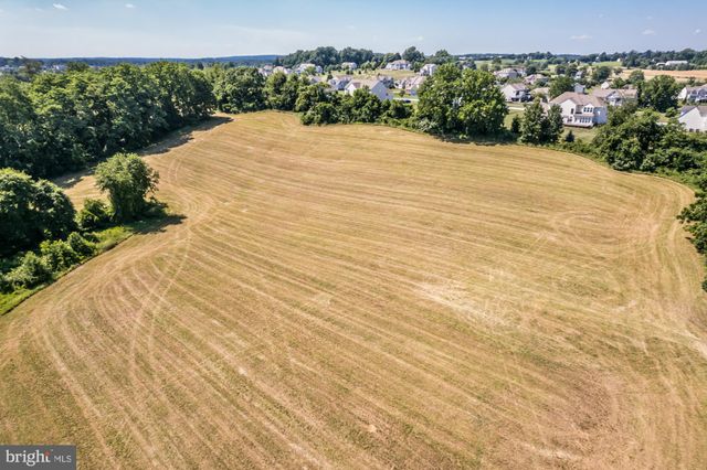 $525,000 | 2022 Bondsville Road, Downingtown, PA 19335