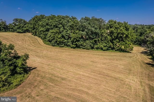 $525,000 | 2022 Bondsville Road, Downingtown, PA 19335