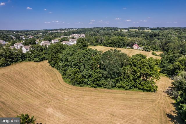 $525,000 | 2022 Bondsville Road, Downingtown, PA 19335