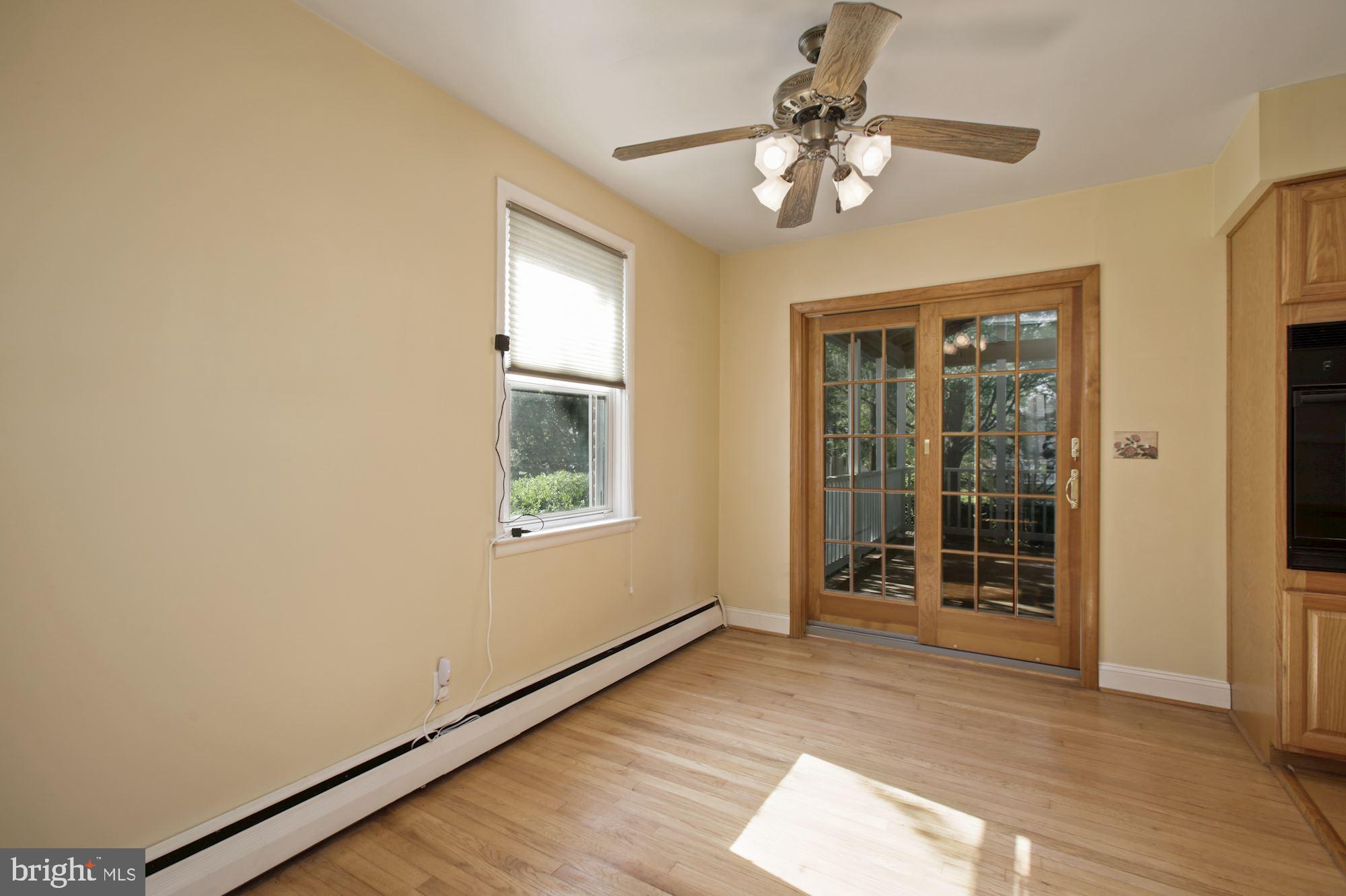 1921 Clifden Road Baltimore, MD 21228 - Photo 12 of 36 Dining Room