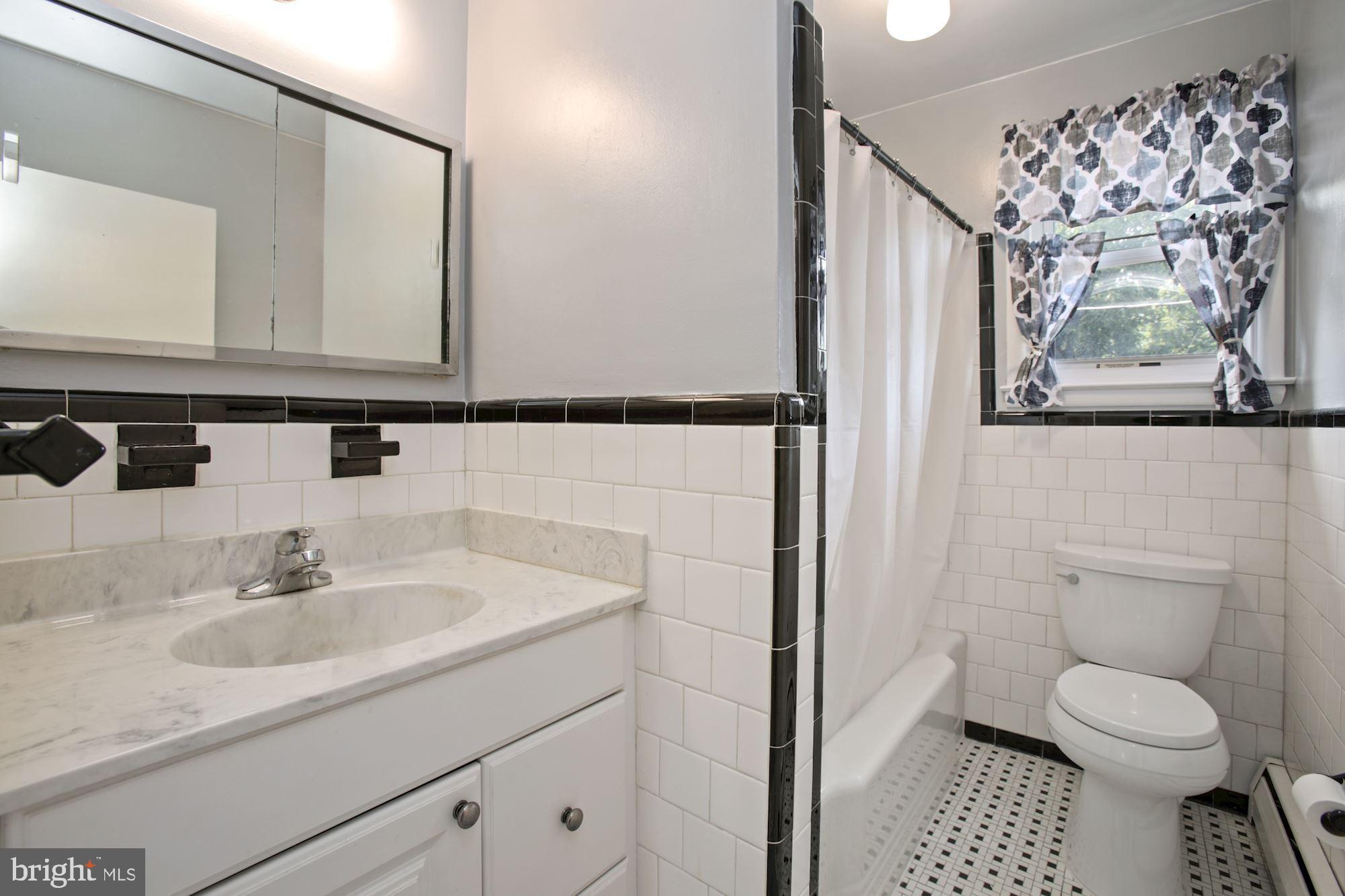 1921 Clifden Road Baltimore, MD 21228 - Photo 21 of 36