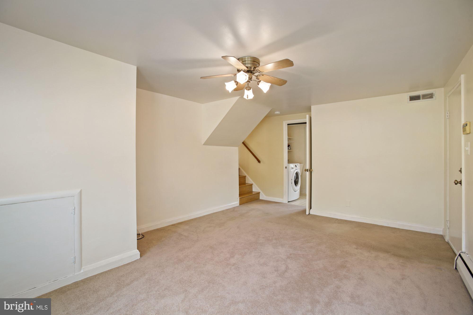 1921 Clifden Road Baltimore, MD 21228 - Photo 24 of 36 Family Room