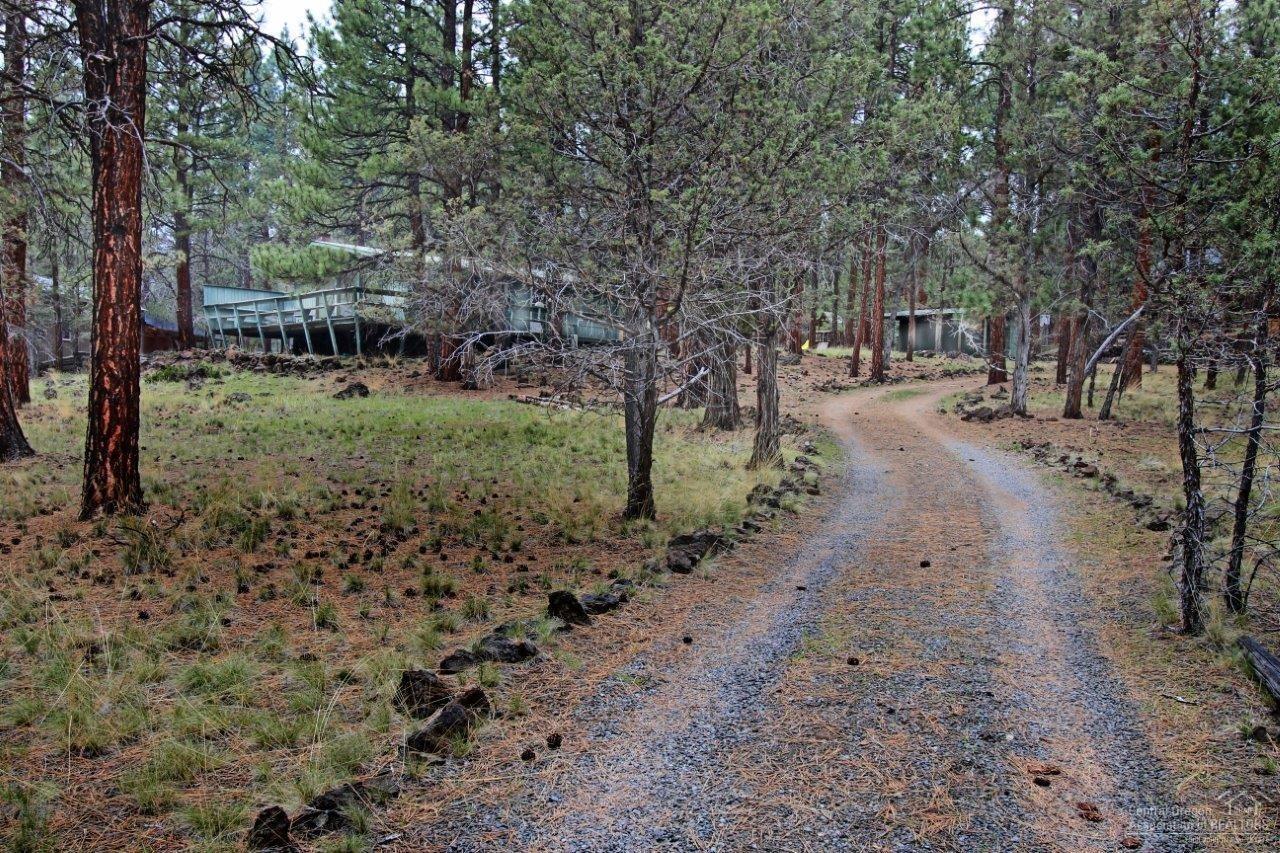16102 Old Juniper Road Sisters, OR 97759 - Photo 2 of 20 This quiet neighborhood welcomes you bac