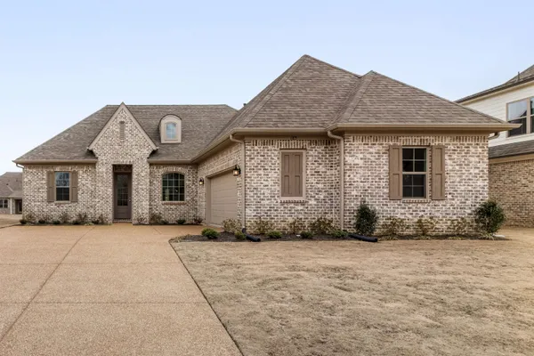 $394,950 | 185 Valleyview Lane, Oakland, TN 38060