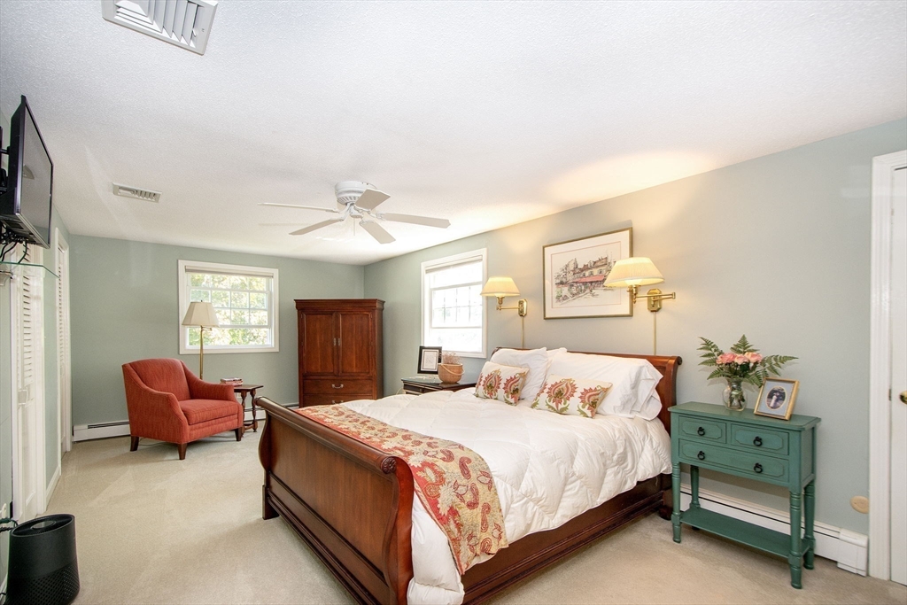41 First Parish Road Scituate, MA 02066 - Photo 16 of 42