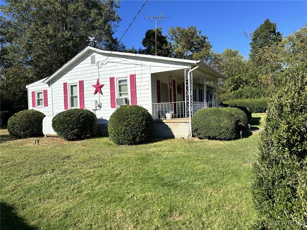 5251 Bremo Road Bremo Bluff, VA 23022 - Photo 6 of 46