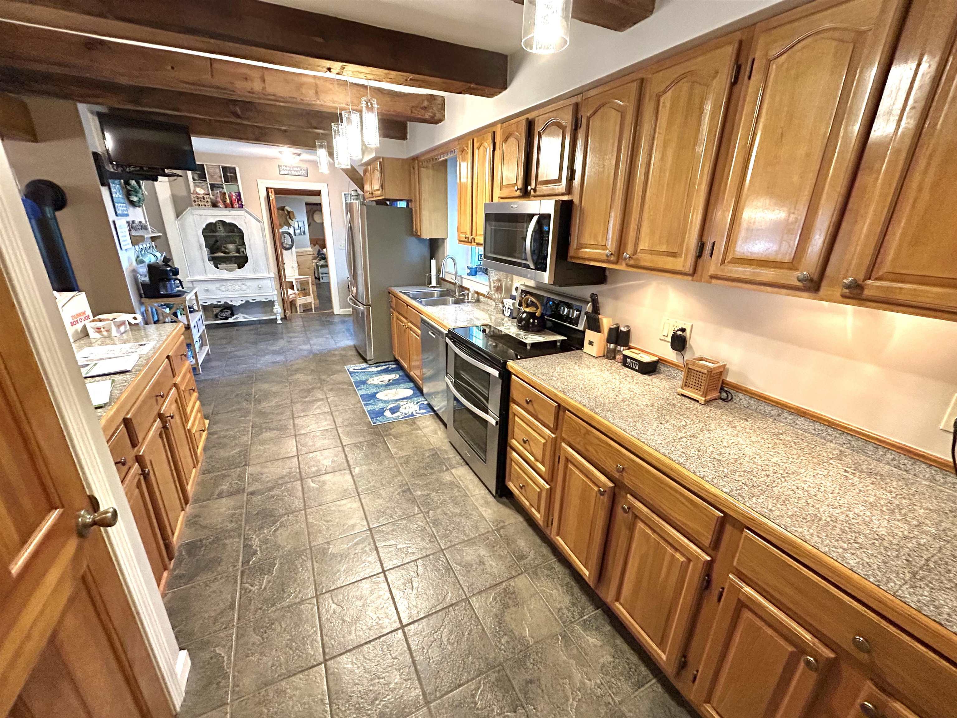 599 Stockbridge Road Alton, NH 03809 - Photo 5 of 46