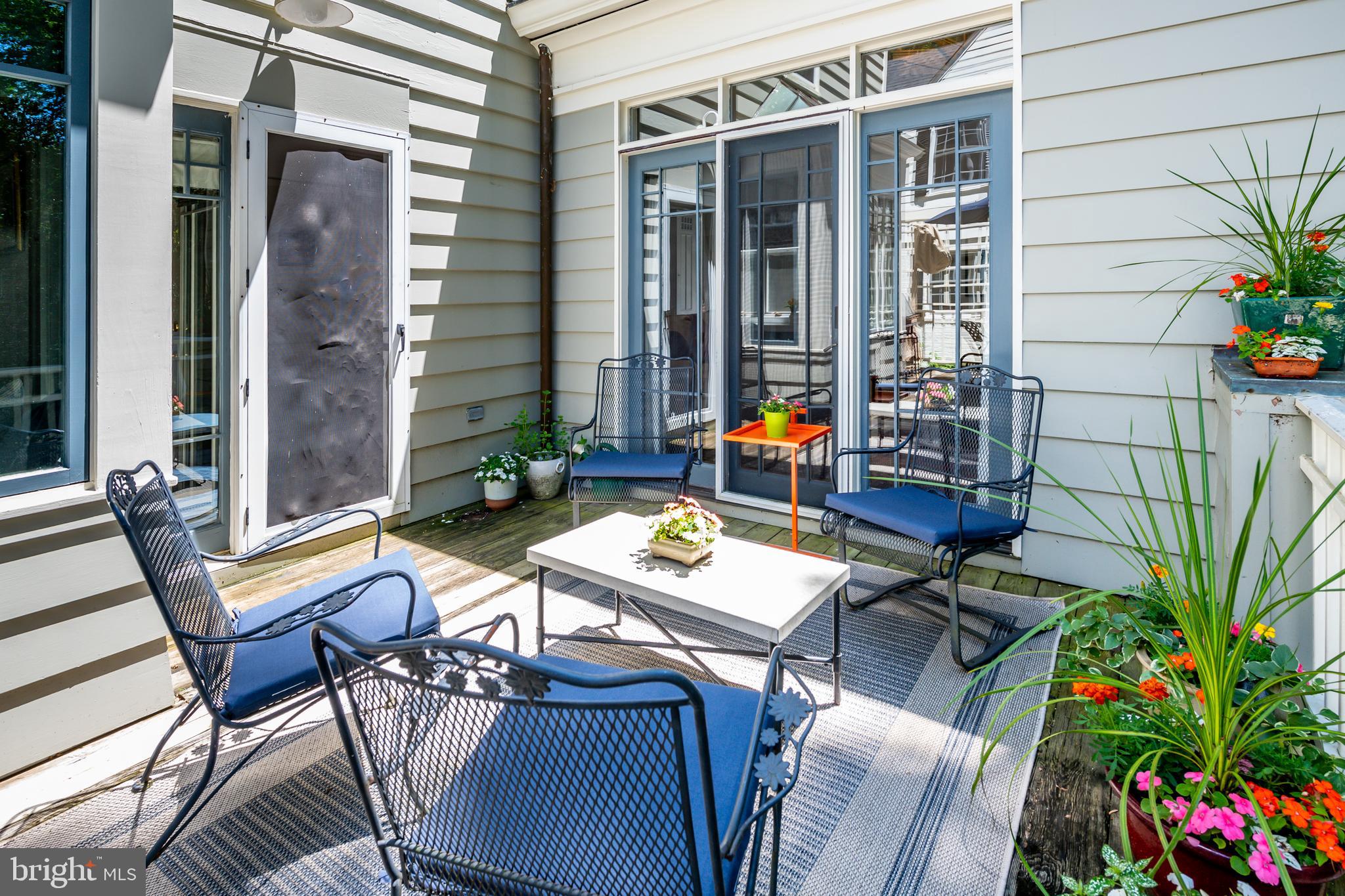 7202 Maple Avenue Chevy Chase, MD 20815 - Photo 4 of 10 Perfect flow for indoor/outdoor living