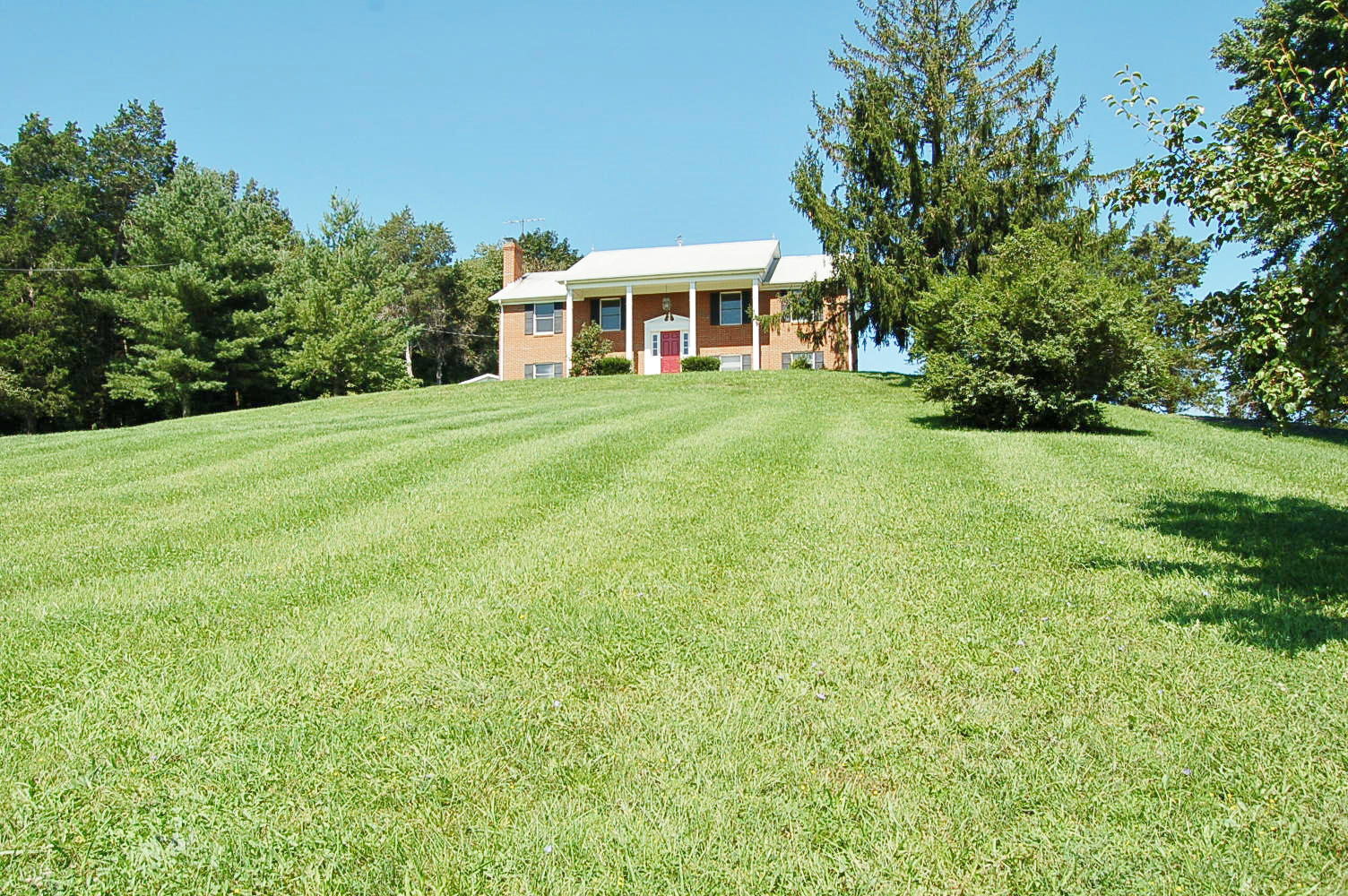 2035 Botetourt Road Fincastle, VA 24090 - Photo 1 of 36 2035 Botetourt Road