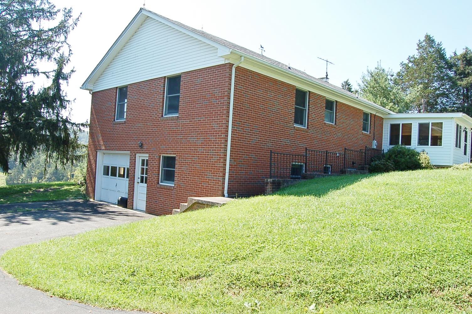 2035 Botetourt Road Fincastle, VA 24090 - Photo 27 of 36 Church end
