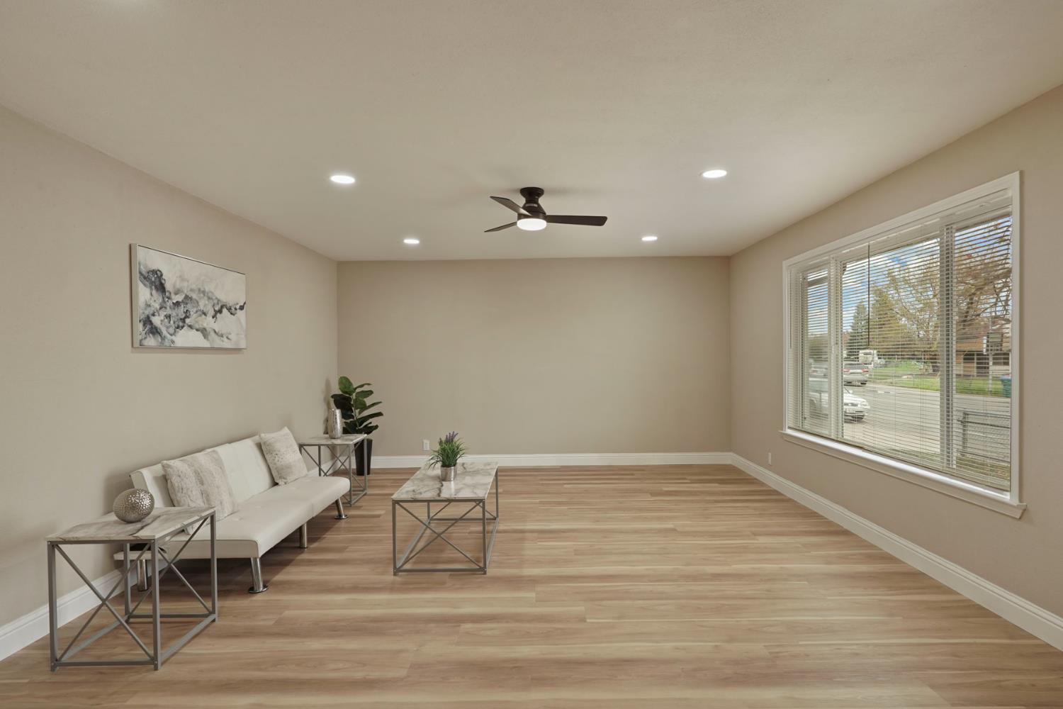 1565 Carpenter Road Stockton, CA 95206 - Photo 12 of 32