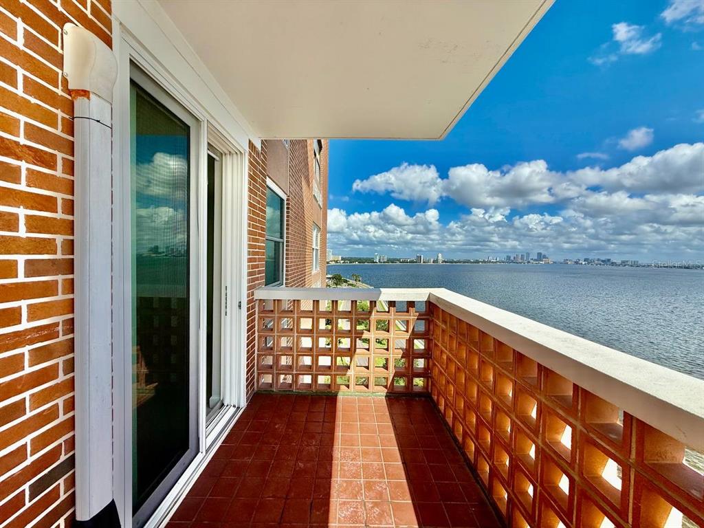 4015 Bayshore Boulevard, Unit 15A Tampa, FL 33611 - Photo 21 of 28 a view of balcony with furniture