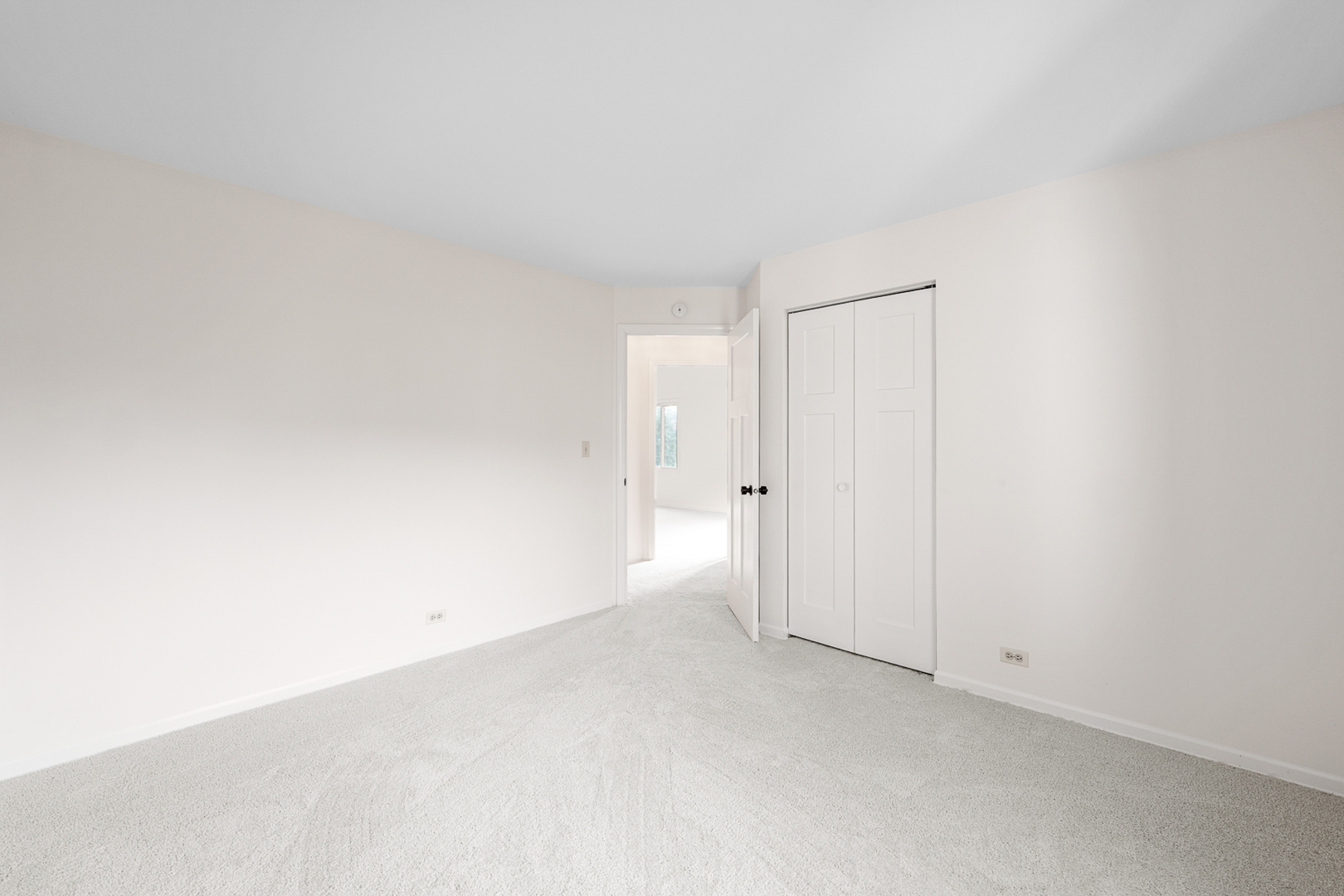 906 East Steger Road, Unit 5 Crete, IL 60417 - Photo 16 of 19 a view of an empty room