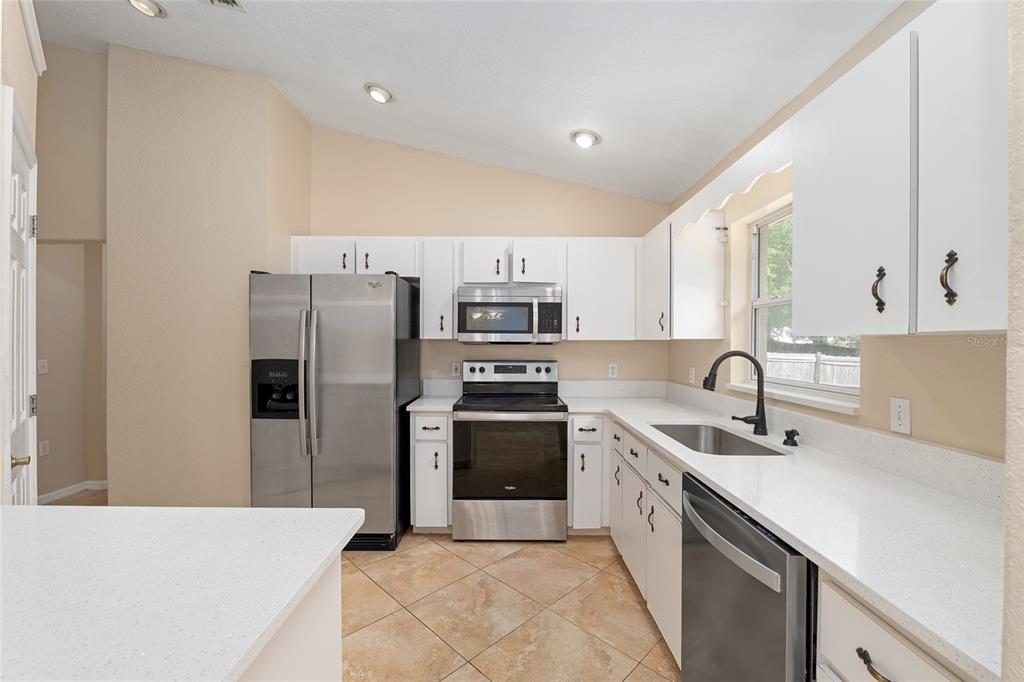 2213 Southwest 146th Loop Ocala, FL 34473 - Photo 13 of 48