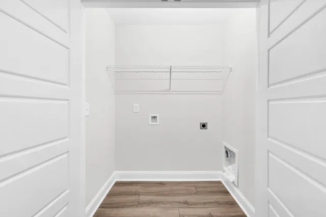 a view of an empty walk in closet