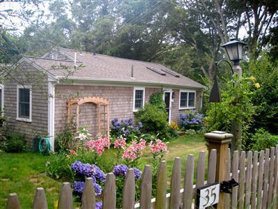 35 Cape Cod Lane Barnstable, MA 02630 - Photo 1 of 28 Primary Photo