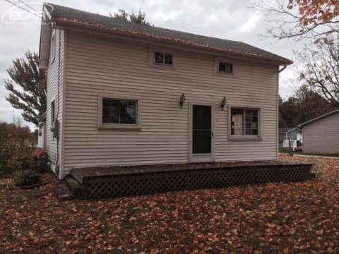 10292 North Lewis Road Clio, MI 48420 - Photo 3 of 6 20453313-2.JPG