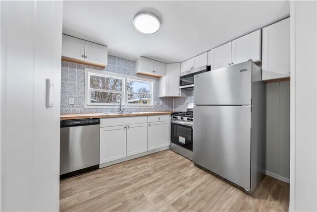 $72,900 | 13 Starwood Drive, Penfield, NY 14625