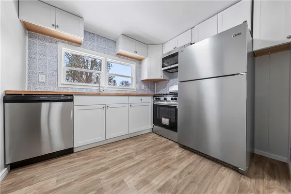 $69,900 | 13 Starwood Drive, Penfield, NY 14625