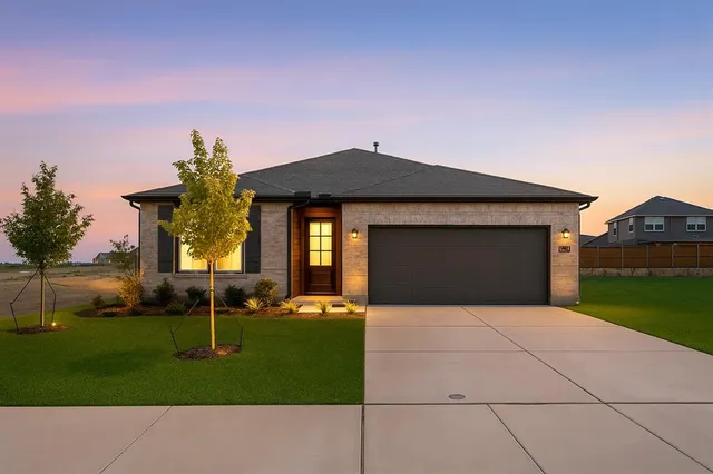 $329,990 | 8201 Korat Vista, Godley, TX 76044