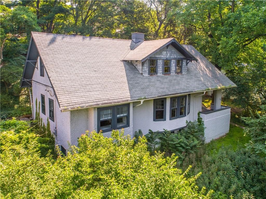 22 Terrace Road Carnegie, PA 15106 - Photo 1 of 8 Gallery Image 1