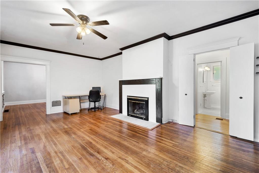 22 Terrace Road Carnegie, PA 15106 - Photo 2 of 8 Gallery Image 2