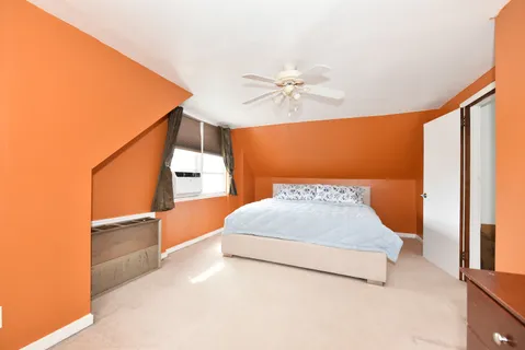 $699,999 | 916 Center Drive, Franklin Square, NY 11010