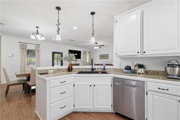 $279,000 | 106 Shady Crest Avenue, Deville, LA 71328