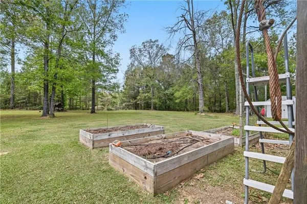 $279,000 | 106 Shady Crest Avenue, Deville, LA 71328