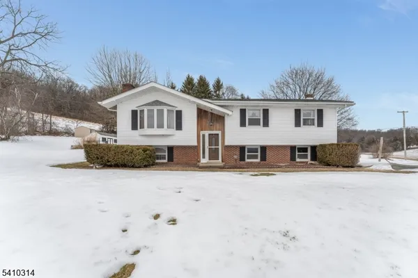 $625,000 | 252 Mountain View Road West, Asbury, NJ 08802