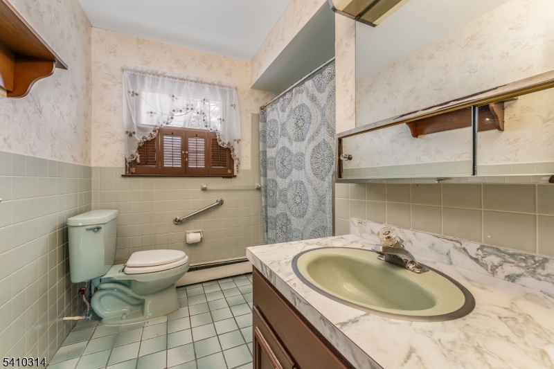 252 Mountain View Road West Asbury, NJ 08802 - Photo 14 of 25