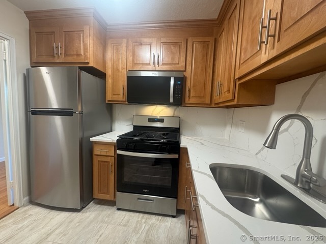 2600 Park Avenue, Unit 6H Bridgeport, CT 06604 - Photo 2 of 16