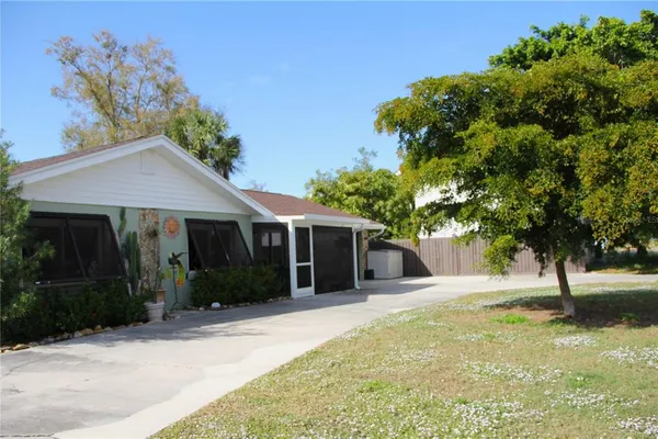 $268,000 | 624 Showalter Avenue, Punta Gorda, FL 33950