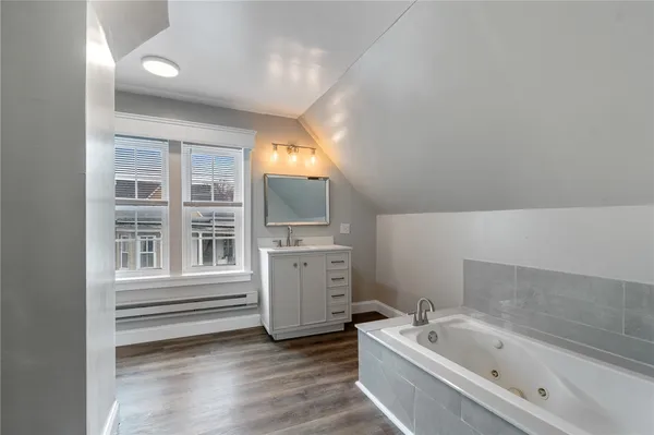 $275,000 | 258 Castle Street, Geneva City, NY 14456