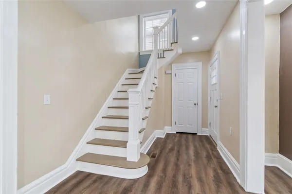 $275,000 | 258 Castle Street, Geneva City, NY 14456